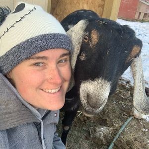 Meet your Posher, Alexis